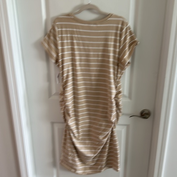 Old Navy Maternity T-Shirt Bodycon Dress - Picture 5 of 5